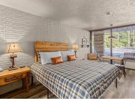Stonegate Lodge King Bed Wifi Roku Tv Salt Water Pool Room #203 Eureka Springs Zewnętrze zdjęcie