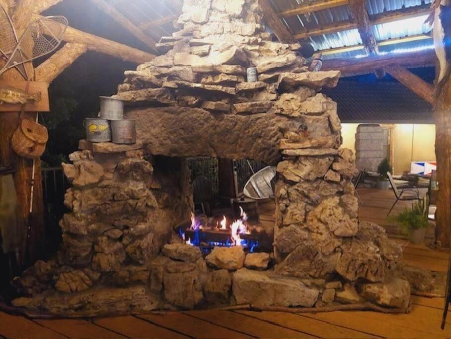 Stonegate Lodge King Bed Wifi Roku Tv Salt Water Pool Room #203 Eureka Springs Zewnętrze zdjęcie